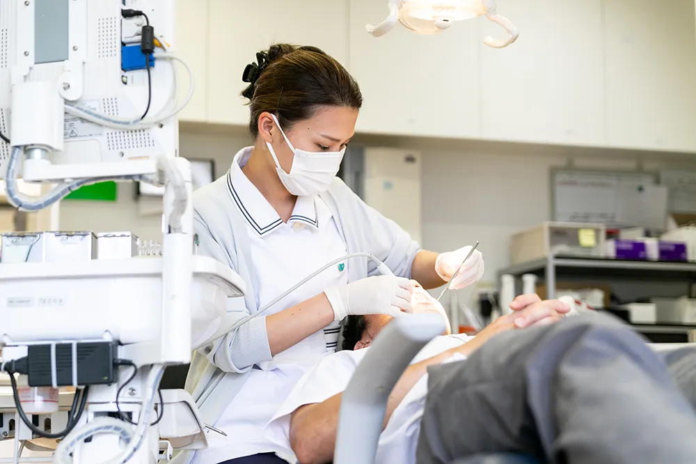 ホワイトニングコーディネーターが、カウンセリングから施術までを担当